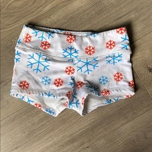 Fleo winter theme spandex shorts